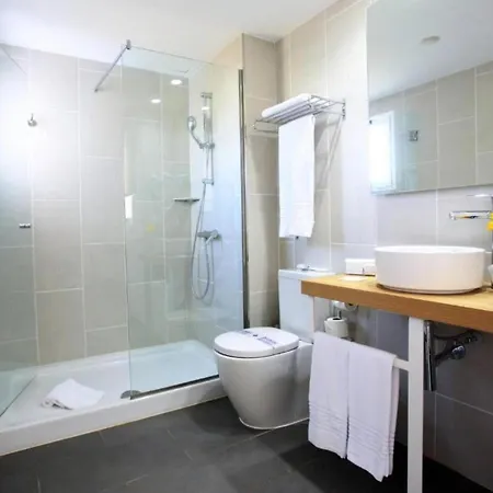 One Bedroom Sea View With Half Board,pool And Wifi, Beach Коста Бланка
